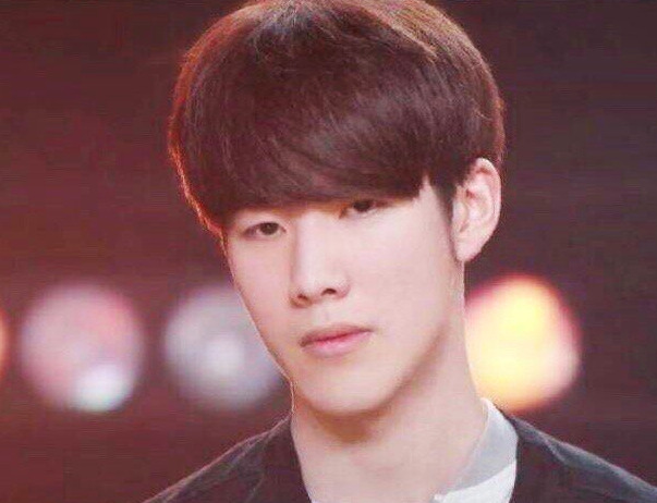 LNG公布新赛季大名单：Doinb担任中单，Lvmao加盟